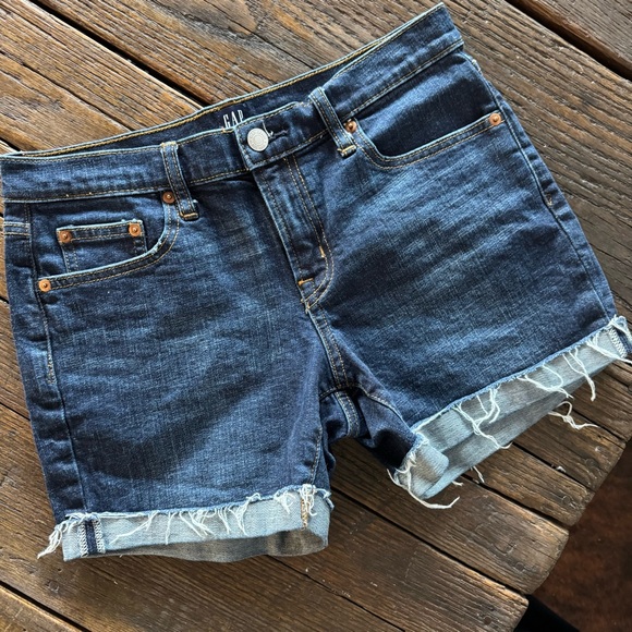 GAP Pants - GAP 1969 Dark Blue Jean Denim Cutoff Frayed Shorts Women’s Size 26, 5” Short